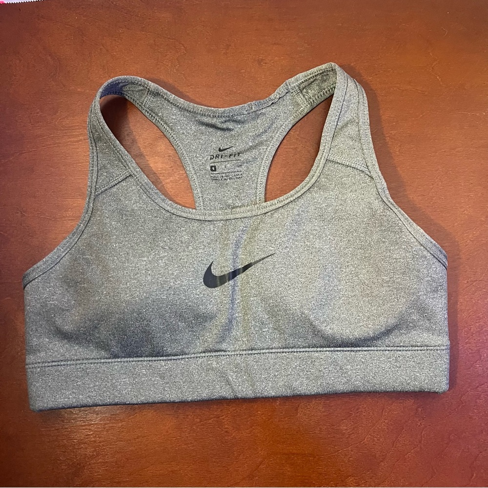 Nike Women's Gray Swoosh Dri Fit Sports Bra Size Small